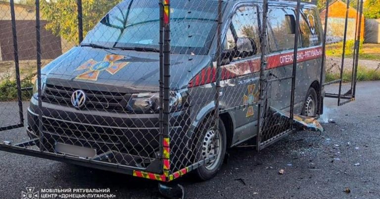 Російський безпілотник атакував автомобіль рятувальників на Харківщині