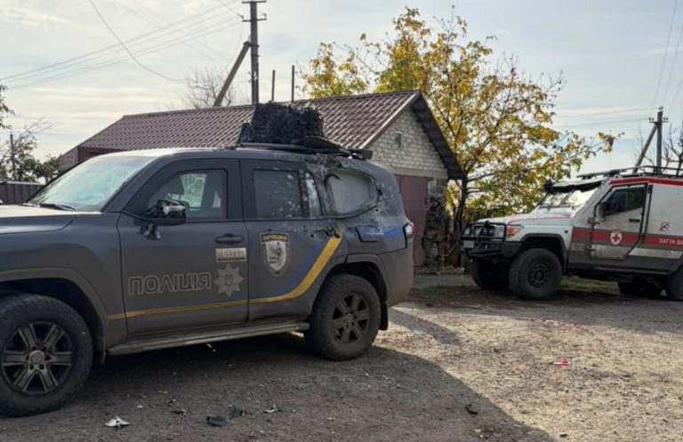 У Харківській області безпілотний апарат поцілив у групу людей, які евакуювалися, є поранені