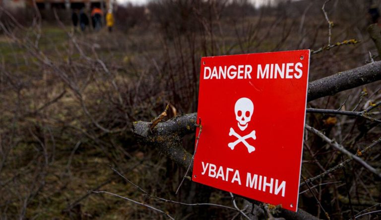 У Харківській області ще один представник чоловічої статі постраждав від вибуху міни