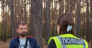 У Харкові чоловік викрав службове авто підприємства й сховав його