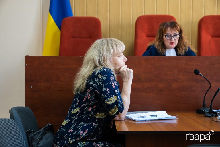 У Харкові провели судове засідання щодо судді, яка збила двох підлітків — допитали матір однієї з потерпілих