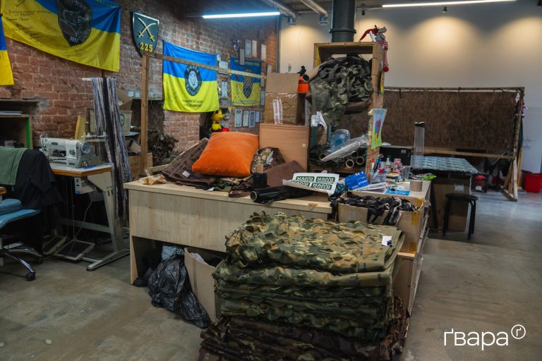Який внесок робить харківська ініціатива «Вулик» у підтримку українських захисників